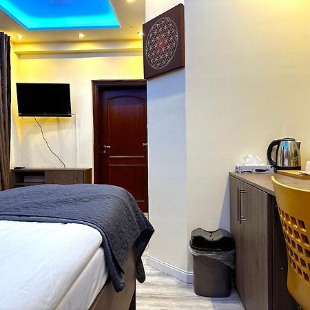 Seidenstrasse Pension Hotel เมิล์น ภายนอก รูปภาพ
